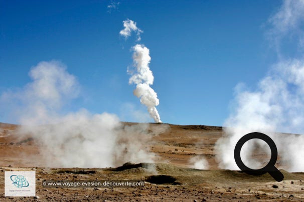 C’est un champ de geysers qui se situe au Sud de la Laguna Colorada. La zone est caractérisée par une importante activité géothermique avec de nombreux geysers, fumerolles et mares de boue.