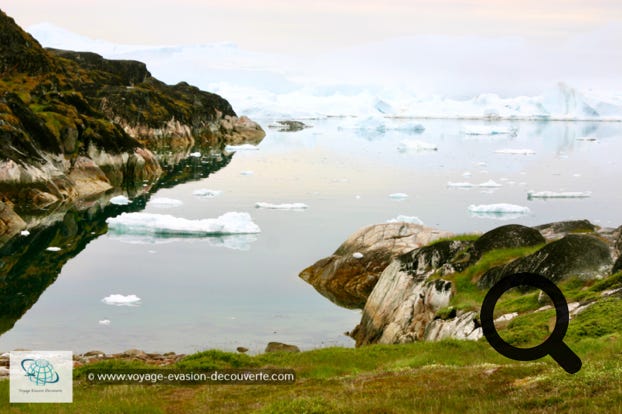 Cet énorme glacier côtier de 10 km de large est l’un des plus grand, avec ses 110 000 km², et le plus productifs en iceberg du Groenland. Il avance jusqu’à 20 m par jour, libérant des millions de tonnes de glaces. Il produits environ 10% de l’ensemble des icebergs du Groenland.