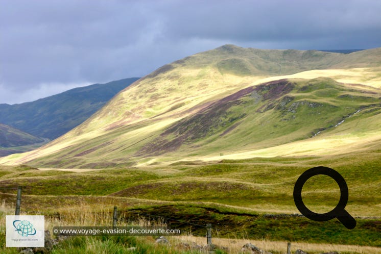 En partant de Glamis nous avons pris la A93, traversant des paysages superbes des Highlands, pour atteindre la ville de Inverness pour y passer la nuit. 