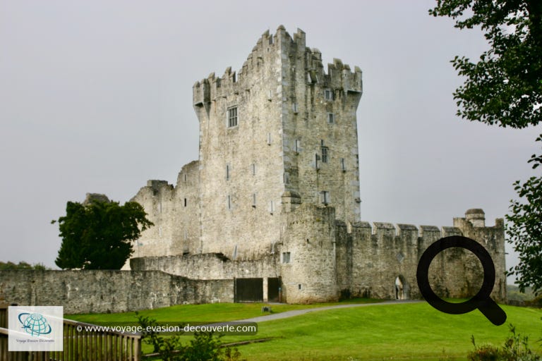 Le château de Ross est un château de la fin du XVe siècle, c’est un bastion typique du Moyen Âge irlandais.