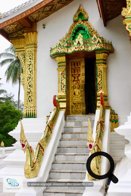 Dans l'enceinte du Palais se trouve le Haw Pha Bang, le temple royal construit pour accueillir la statue de Bouddha "Phra Bang". Haute de 83 cm en alliage d’or, de bronze et d’argent, c’est l’une des plus vénérées du Laos.
