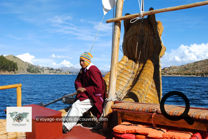 Ce sont des bateaux, radeaux ou pirogues de roseaux. Ils sont parmi les plus anciens types de bateaux connus. Souvent utilisés comme bateaux de pêche traditionnels , ils sont encore utilisés dans quelques endroits du monde, comme le Pérou et la Bolivie.
