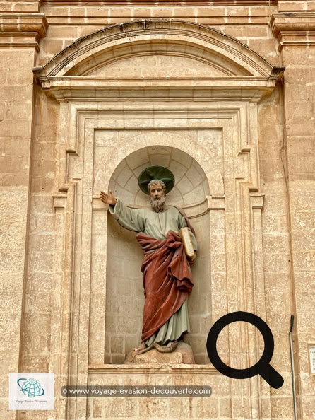 Située dans une cours, cette petite église catholique se trouve légèrement en recul par apport à l'église paroissiale de la  Nativité de la Vierge Marie. C'est le plus ancien sanctuaire, de l'île de Malte, dédié à la Vierge. Elle est un lieu d'un pèlerinage très populaire. Les parties les plus anciennes datent de la fin du XVIe siècle et vu sa popularité, l'église a été plusieurs fois modifiée pendant plus d'une centaine d'année.  