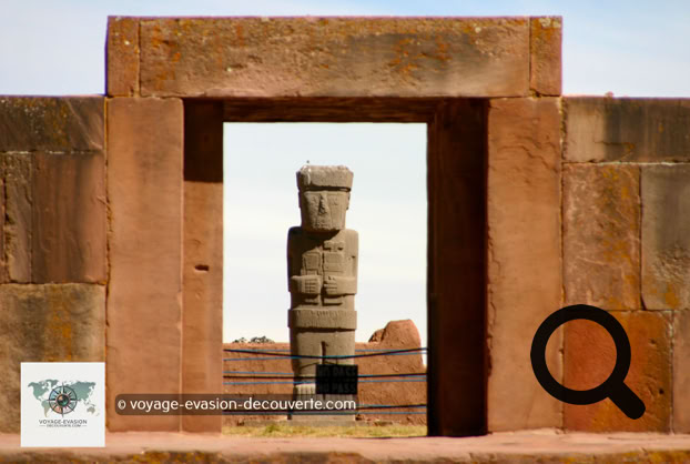 Un des principaux sites archéologiques actuels de la civilisation de Tiwanaku est la Cité du Soleil, lieu de célébration du dieu créateur Kon Tici Viracocha ; elle comporte de nombreux édifices à vocation cérémonielle dont le principal est le temple de Kalasasaya, une vaste enceinte close.
