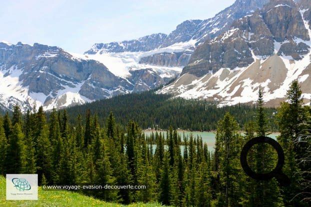 Ce magnifique parc est situé dans les montagnes Rocheuses canadiennes.  Sa date de création, 1885, en fait le plus ancien parc national canadien. 