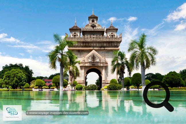 C’est un arc de triomphe au centre de Vientiane. Bâti entre 1957 et 1969, il est dédié aux personnes ayant combattu contre la France pour l'indépendance du pays. 