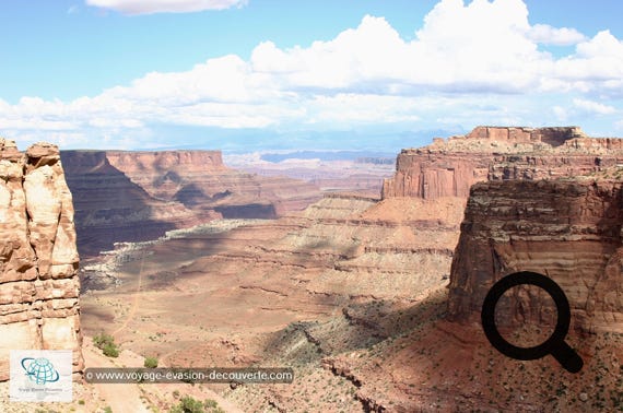 C’est l’un des plus grandioses parcs américains. Pour le décrire, je ne trouve que des superlatifs ; unique, majestueux,  impressionnant, gigantesque, monumental, théâtral et sublime.  