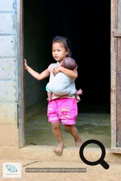 Le Laos est un pays qui ne se raconte pas, il se vit...  Aux antipodes de la frénésie de la plupart des pays du Sud-Est asiatique, le Laos cultive une tranquille nonchalance et dégage l’atmosphère détendue et charmante d’une destination authentique. C’est une vraie impression de quiétude et de douceur de vivre, omniprésente, qui vous gagne dès que vous arrivez.