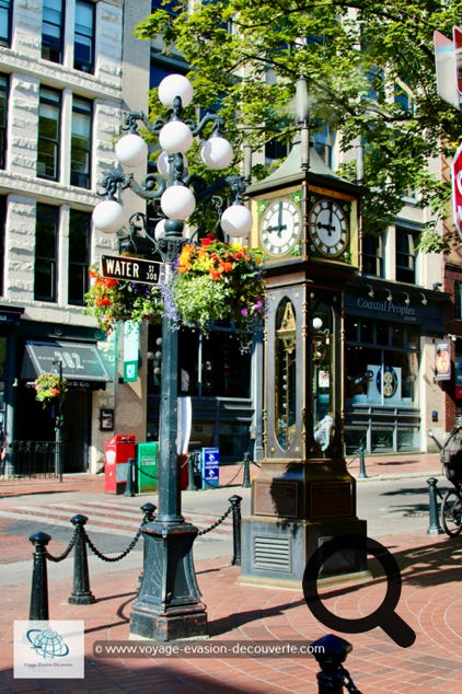 C’est l'un des quartiers historiques de Vancouver, situé au Nord-Est du centre-ville, adjacent au Downtown Eastside. Gastown était le cœur du premier centre-ville de Vancouver. Le quartier tire son nom de John Deighton, surnommé "Gassy Jack", un marin et barman arrivé en 1867 pour ouvrir le premier bar du quartier. 