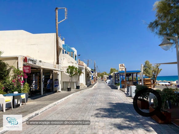 Que faire à Kamari à Santorin ? Plages de Kamari