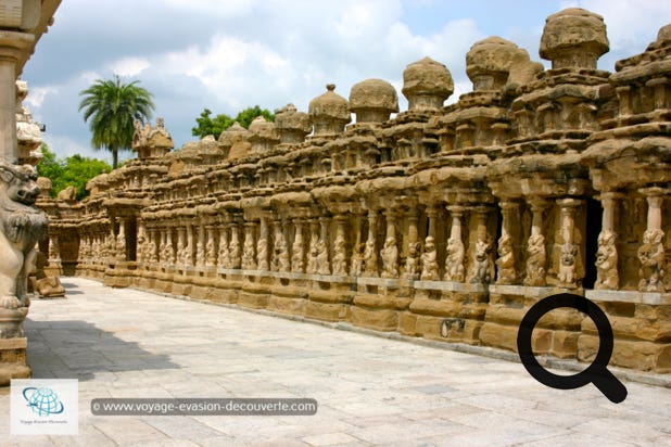 C’est l'une des sept villes saintes de l'Inde. Elle fut la capitale des grands royaumes dravidiens et se trouve sur la rivière Palar. C’est une pure merveille ! À voir absolument…