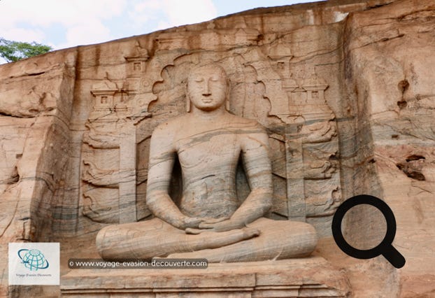 Le monument le plus étonnant de Polonnâruvâ. Sculptée dans une paroi rocheuse de granit orientée au Sud se trouve une série de 4 figures de Bouddha dans diverses poses. La statue la plus impressionnante est un grand Bouddha, de 15 m de long, allongé sur le flanc droit, dont le visage semble empreint d'une sérénité souriante. À côté se trouve un Bouddha debout, haut de 7 m, dans la posture inhabituelle, les bras croisés sur son torse. Un troisième assis, haut de 4,5 m, en position de méditation, est entouré de superbes décorations. Le dernier, beaucoup plus petit, est lui aussi en position assise. Il mesure seulement 1,4 m de haut mais les décorations autour de lui sont beaucoup plus ornementées.