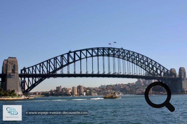 Nous sommes restés deux jours pleins dans cette magnifique ville, visitant le quartier du port, le pont Harbour, le Sydney Opera House, la Sydney Tower, Chinatown, Circular Quay, Hyde Park, les jardins botaniques royaux et Mrs Macquarie’s Chair d’où on a une vue superbe sur l’opéra et le pont. 