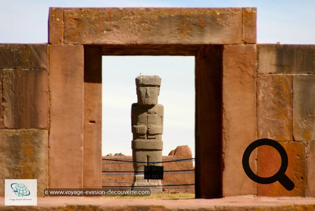 Un des principaux sites archéologiques actuels de la civilisation de Tiwanaku est la Cité du Soleil, lieu de célébration du dieu créateur Kon Tici Viracocha ; elle comporte de nombreux édifices à vocation cérémonielle dont le principal est le temple de Kalasasaya, une vaste enceinte close.