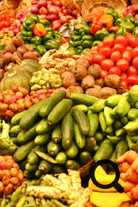 C’est un marché spécial de fruits et de légumes. C’est un vrai délice pour les yeux et les papilles. Un marché de rue authentique où l’on trouve toutes sortes de fruits classiques et exotiques. 