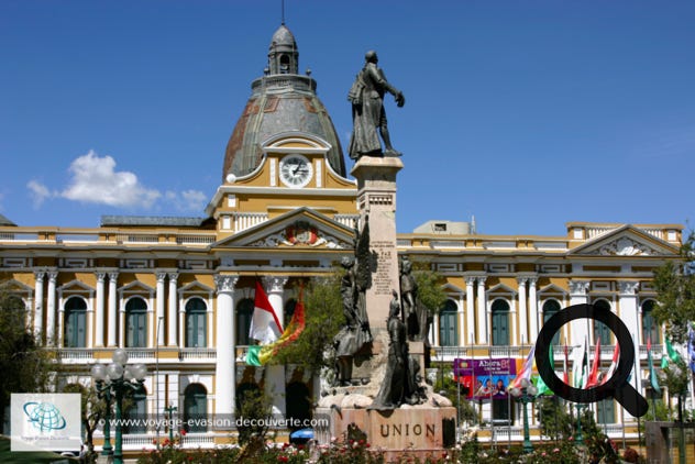 Ce palais du Gouvernement de style néo-classique a été construit au milieu du XIXe siècle. Il a été la résidence officielle du président Bolivien jusqu’en 2018 puis reconverti en musée.