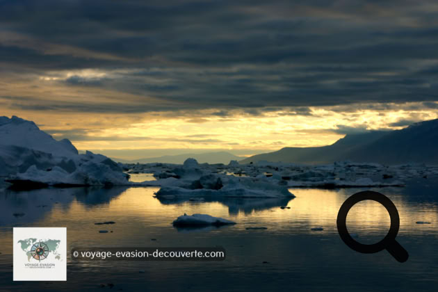 Encore une superbe nuit ensoleillée. Nous ne nous lassons pas d’admirer cette étonnante clarté qui dure toute la nuit. Nous sommes obligés de regarder de temps en temps notre montre pour enfin nous obliger à aller dormir.  