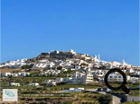 Village de Pyrgos sur l'Île de Santorin - Grèce